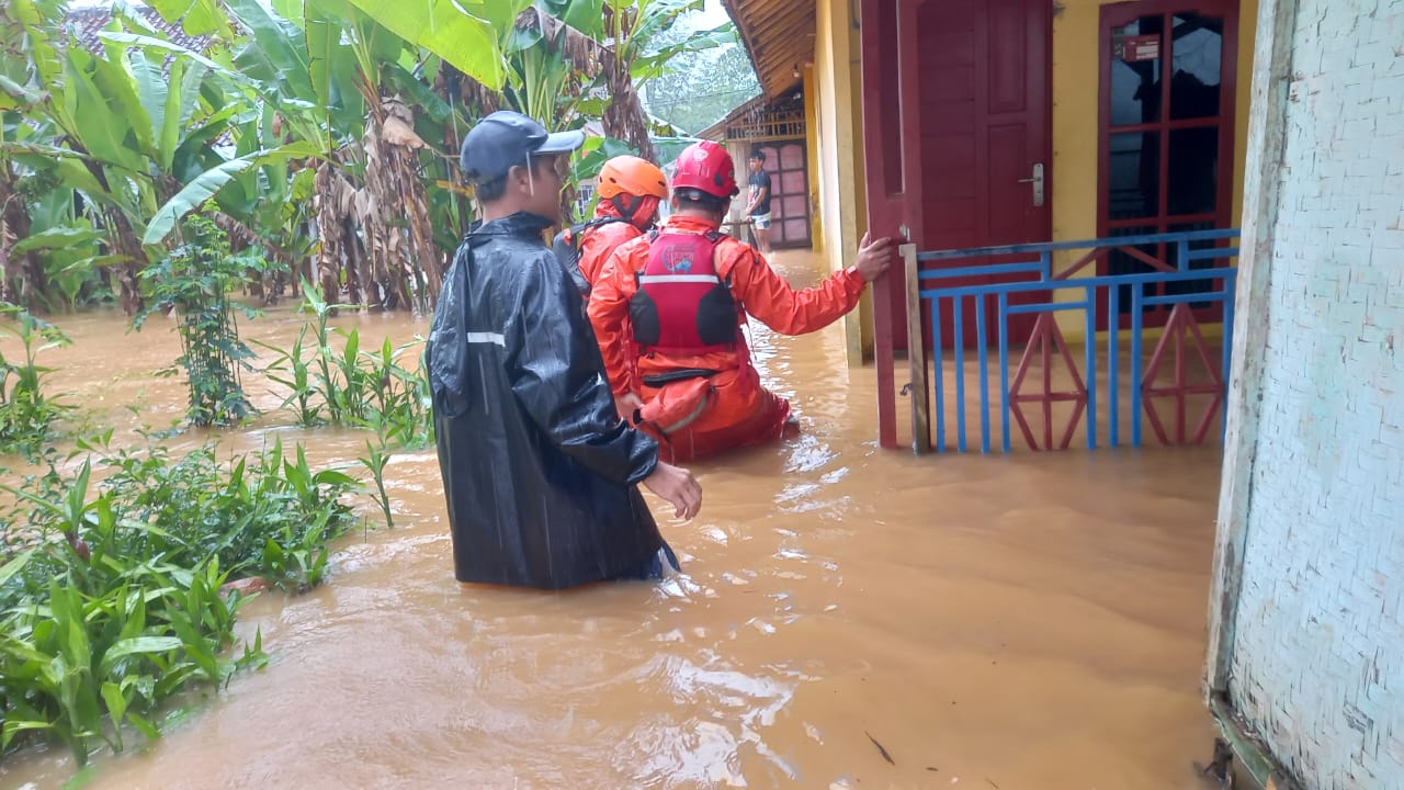 BNPB Catat 20 Kejadian Bencana dalam 24 Jam Terakhir: Waspada dan Tetap Siaga
